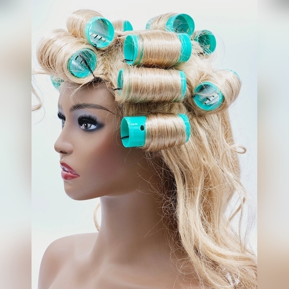 Blonde Housewife Rollers Wavy Hair Synthetic Wig - Picture 3 of 6